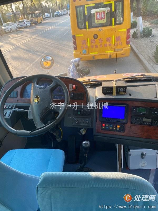 二手校車