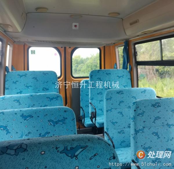 二手校車