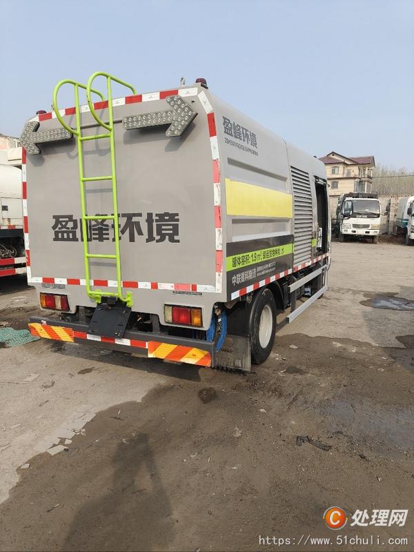 二手護(hù)欄清洗車