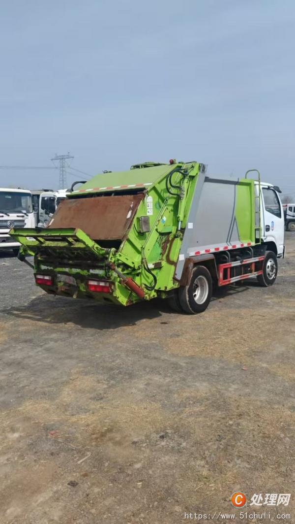 二手壓縮式垃圾車