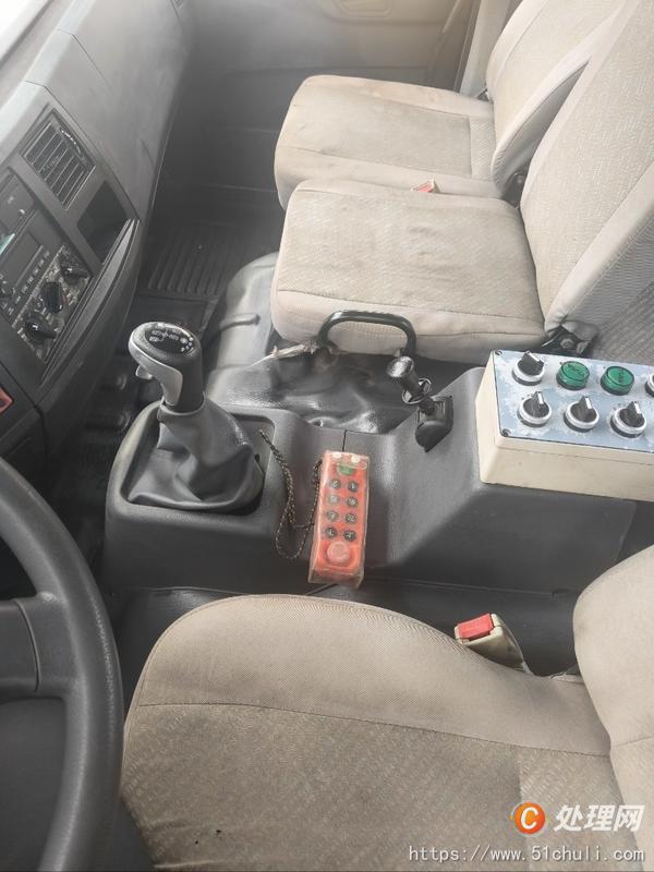 二手勾臂式垃圾車