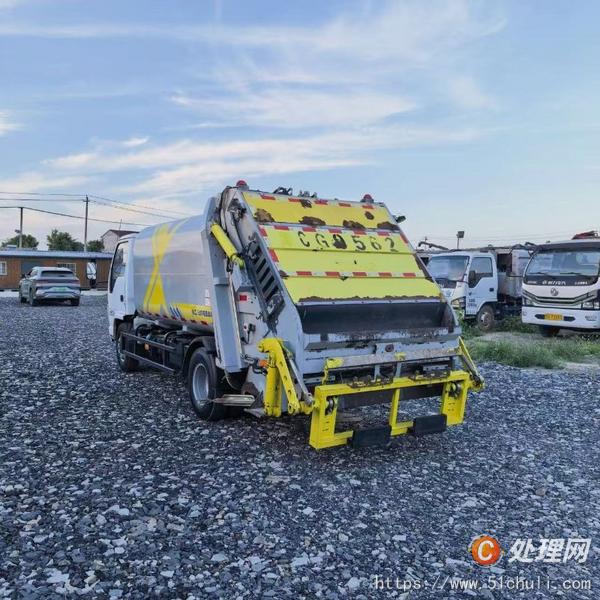 二手壓縮式垃圾車(chē)
