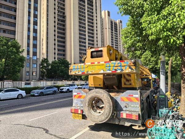 二手汽車(chē)吊