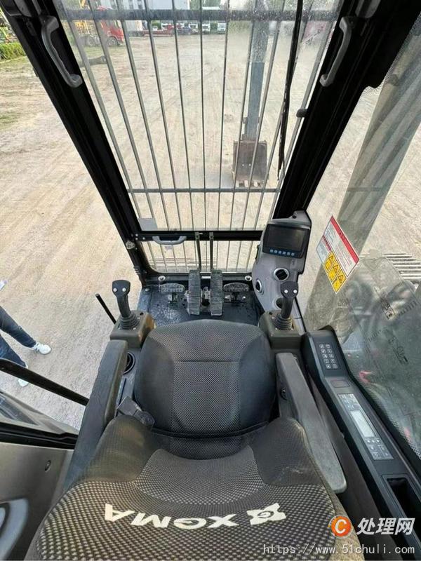 二手挖掘機(jī)