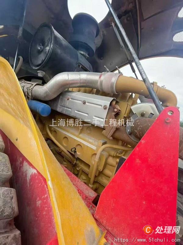 二手振動(dòng)壓路機(jī)