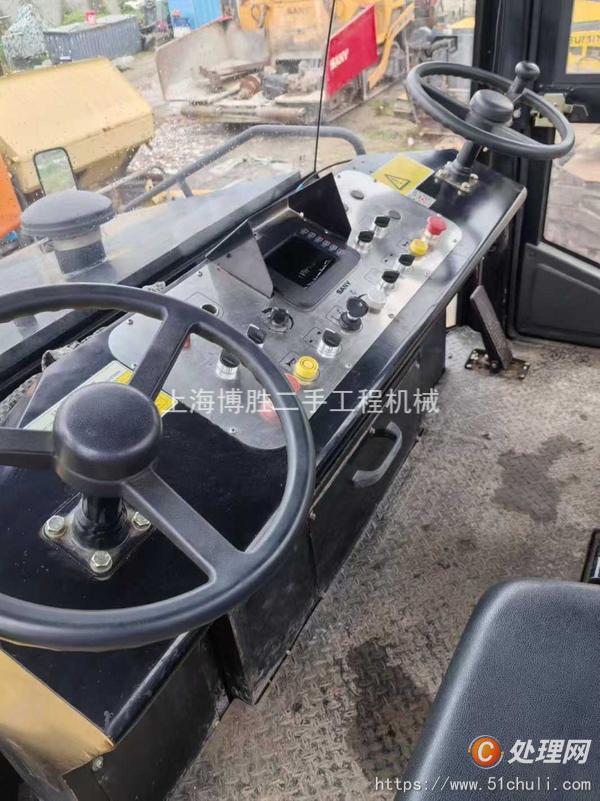 二手膠輪壓路機