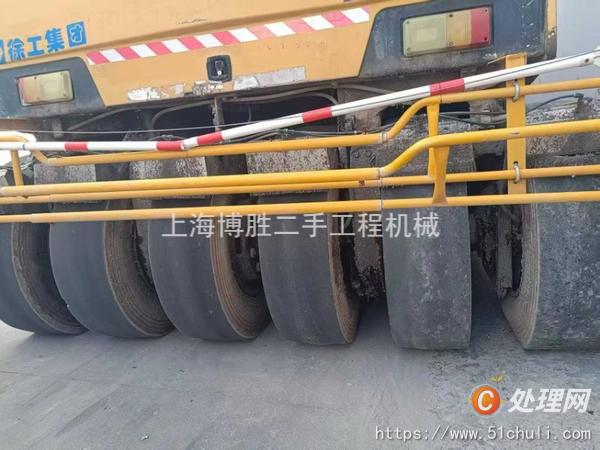 二手膠輪壓路機(jī)