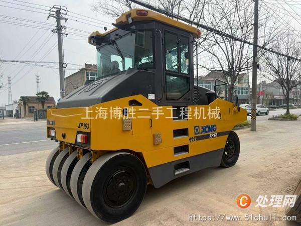 二手膠輪壓路機(jī)