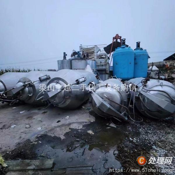 出售二手三立方六立方不锈钢静态提取罐多台