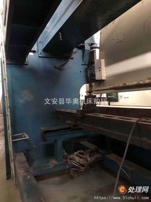 二手?jǐn)?shù)控折彎機(jī)