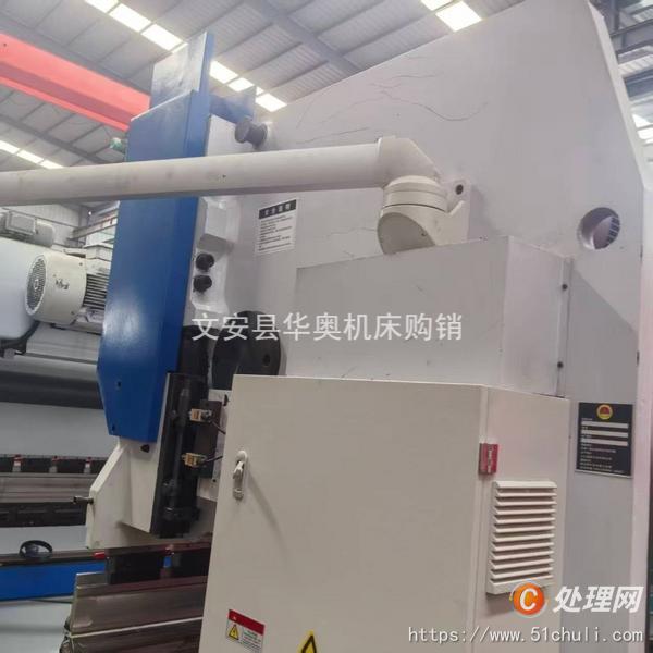 二手?jǐn)?shù)控折彎機(jī)