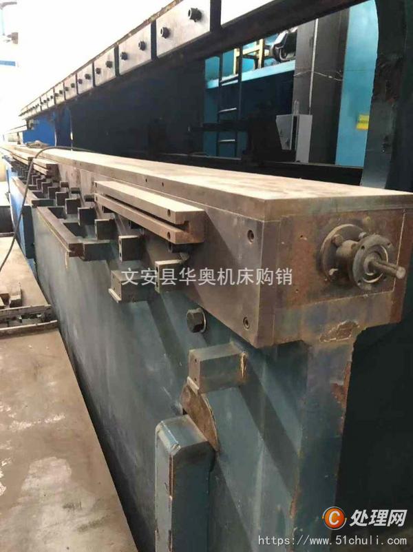 二手?jǐn)?shù)控折彎機(jī)