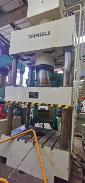二手液壓機(jī)