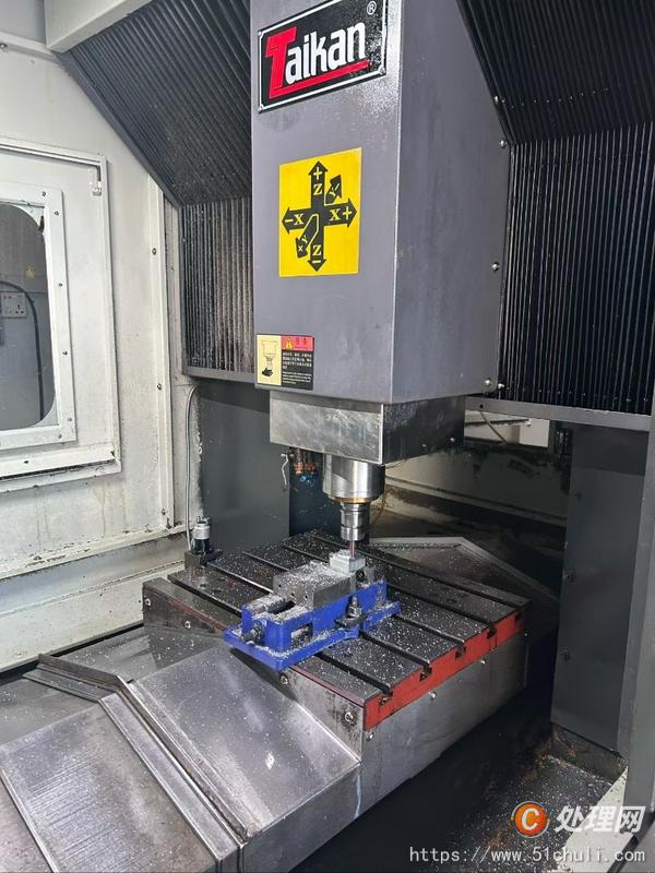 二手數(shù)控雕刻機