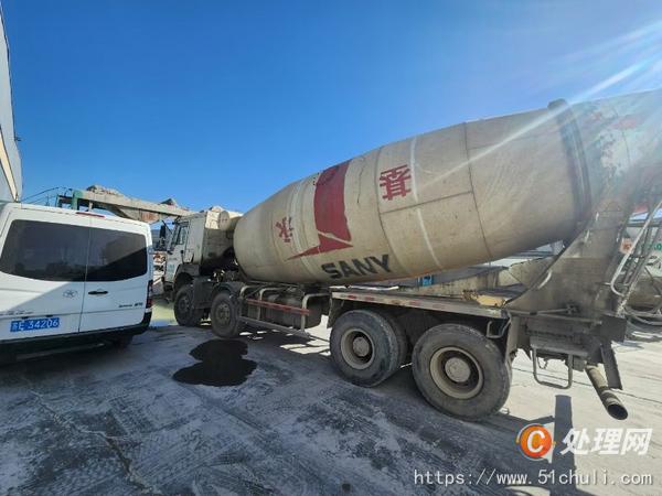 二手混凝土攪拌罐車(chē)