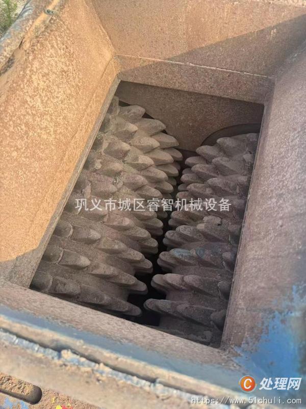二手對輥破碎機(jī)