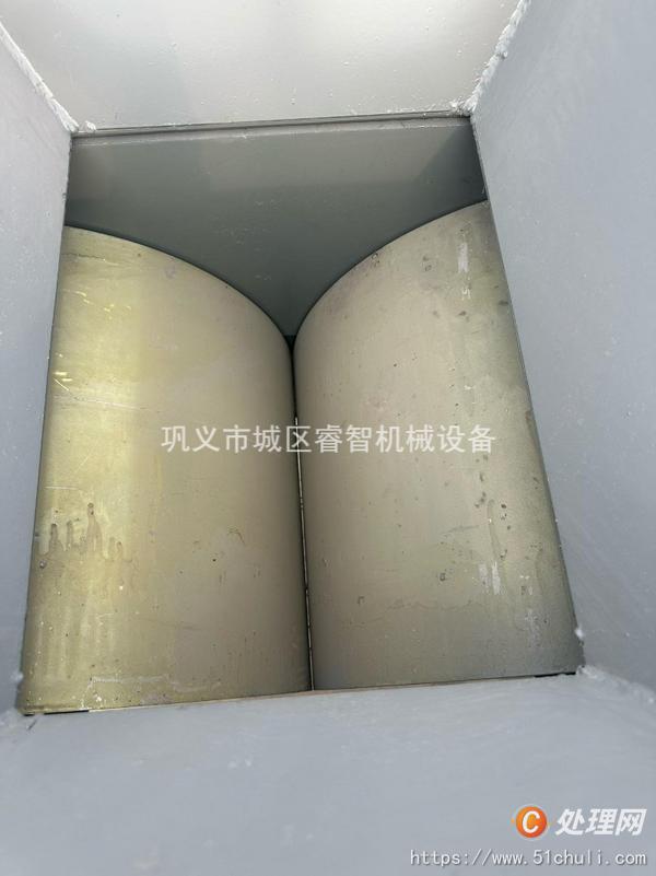 二手對(duì)輥破碎機(jī)