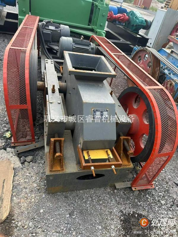 二手對輥破碎機