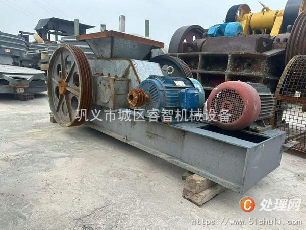 二手對(duì)輥破碎機(jī)
