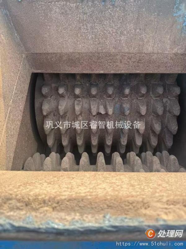 二手對輥破碎機(jī)