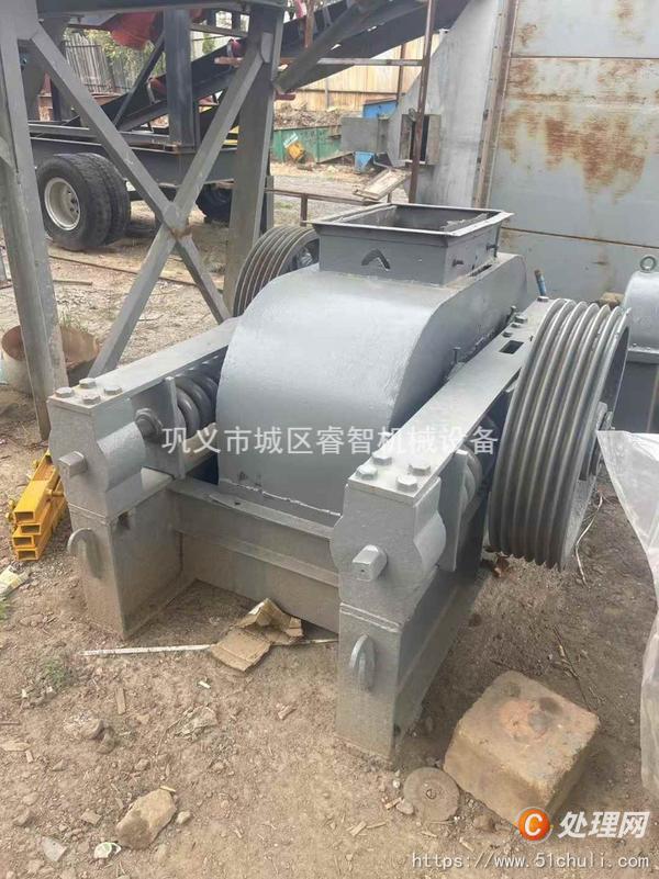 二手對(duì)輥破碎機(jī)