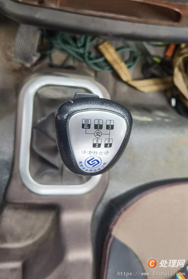 二手挖掘機運輸車
