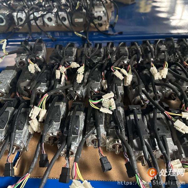 工業(yè)機(jī)器人配件