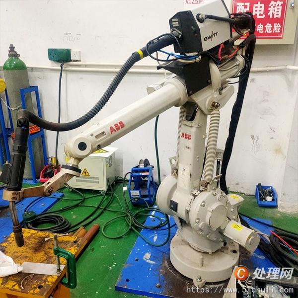 二手焊接機(jī)器人