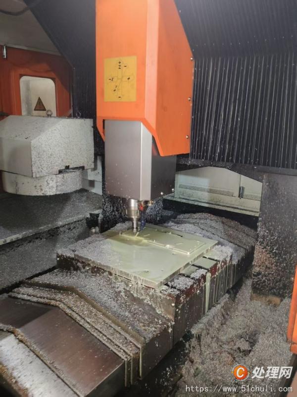 二手數(shù)控雕刻機