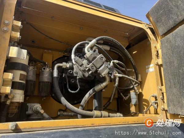 二手挖掘機