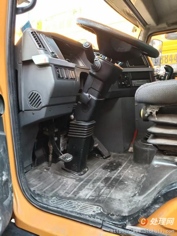 二手汽車吊