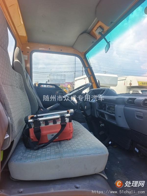 二手高空作業(yè)車