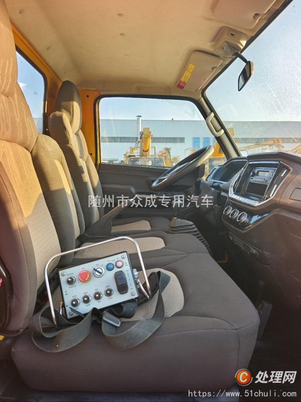 二手高空作業(yè)車