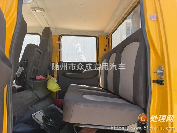二手高空作業(yè)車