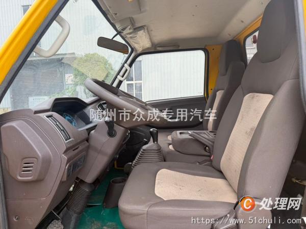 二手高空作業(yè)車