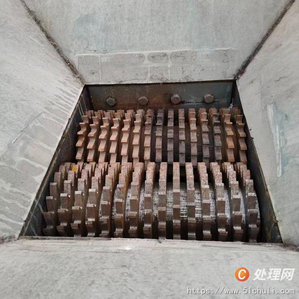 二手撕碎機(jī)