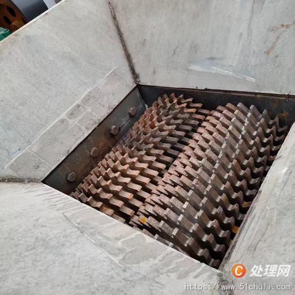 二手撕碎機(jī)