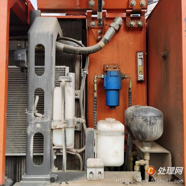 二手挖掘機(jī)
