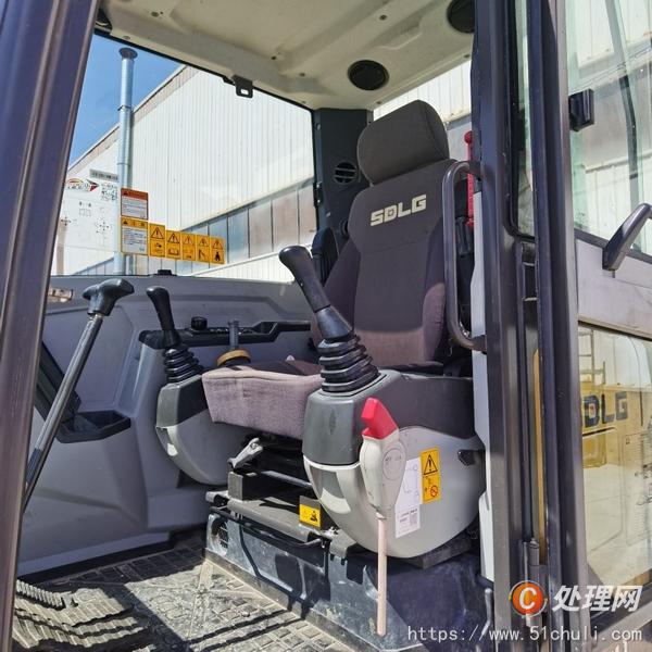 二手挖掘機(jī)