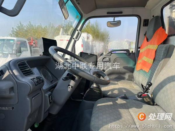 二手掃路車