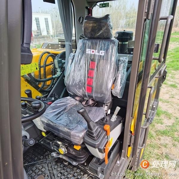二手挖掘機
