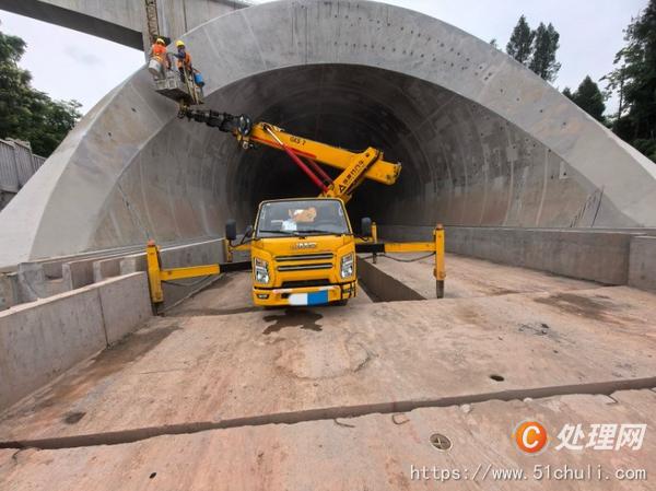 二手高空作業(yè)車