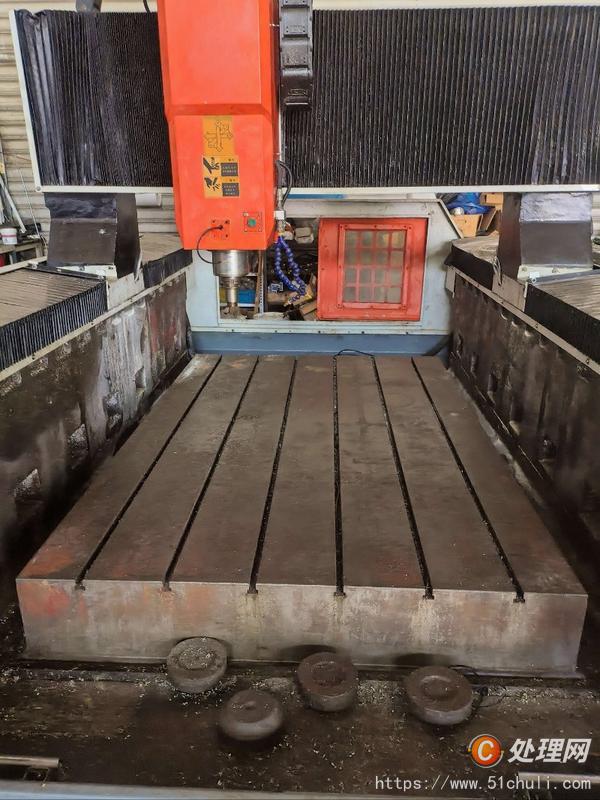 二手?jǐn)?shù)控雕刻機(jī)