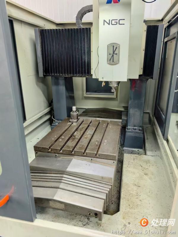 二手數(shù)控雕刻機