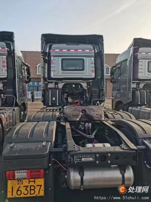二手牽引車