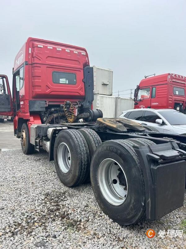 二手牽引車