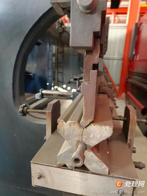 二手折彎機