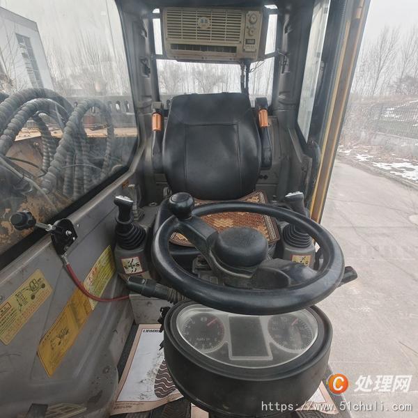 二手挖掘機