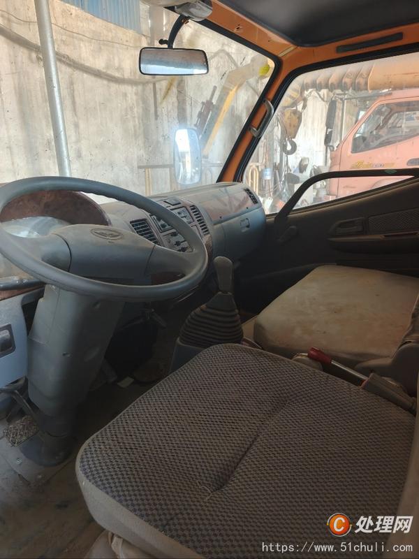 二手汽車吊