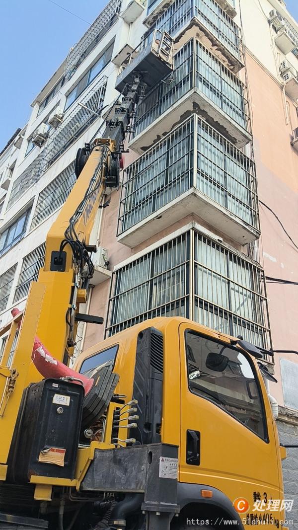 二手高空作業(yè)車